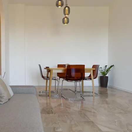 Apartment Accogliente Trilocale A Brescia