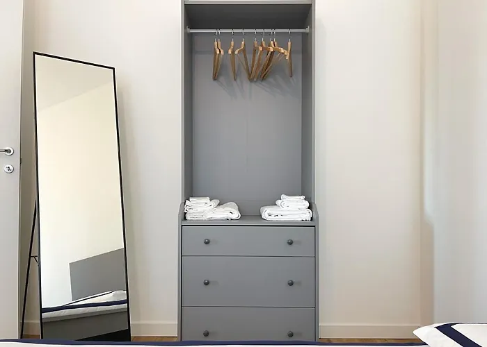 Accogliente Trilocale A * Brescia