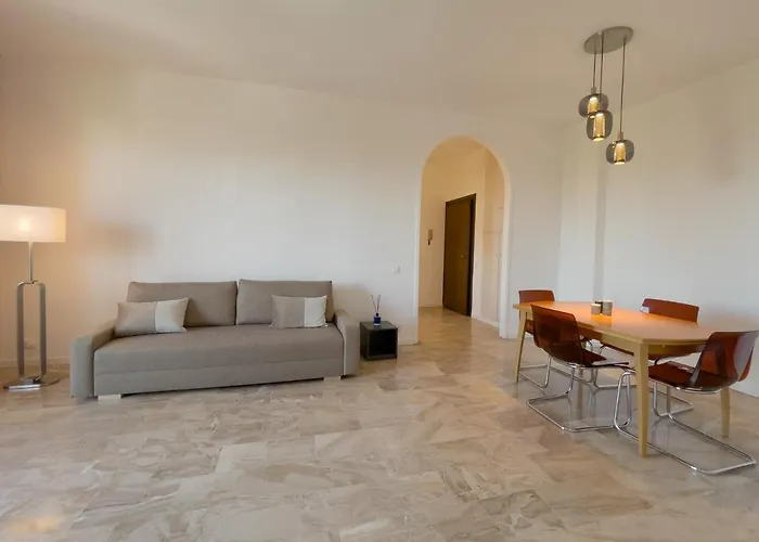 Accogliente Trilocale A Apartment